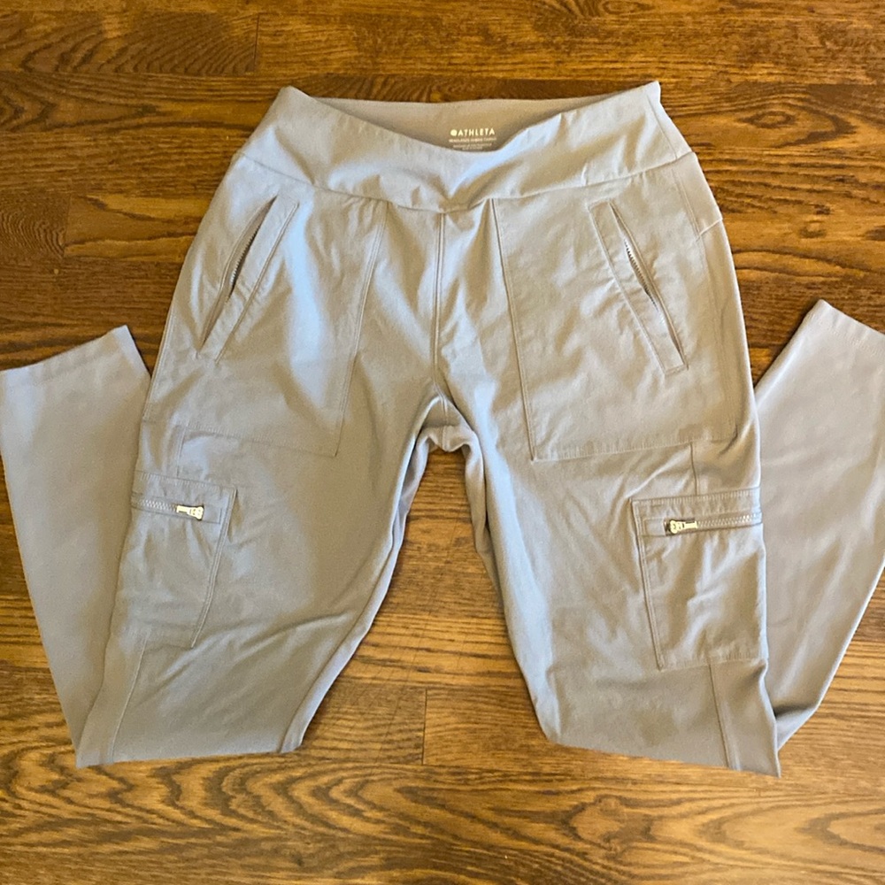 Athleta Cargo Pants/leggings Headlands Hybrid khaki-green Size 10